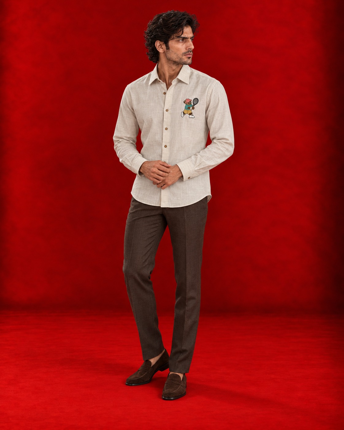 Ivory shirt with colourful chest motif